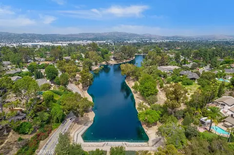 View/Area - 901 Laguna Rd, Fullerton, CA 92835 photo 2 of 5