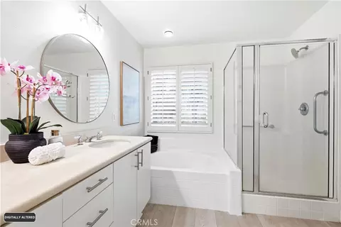 Bath - 102 Millbrook, Irvine, CA 92618 photo 4 of 6