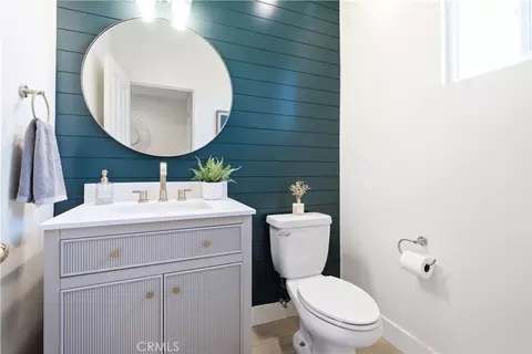 Bath - 102 Millbrook, Irvine, CA 92618 photo 1 of 6