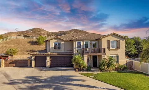 460 Bareback Ct, Norco, CA 92860