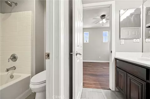 Entry Way - 4935 Tuwa Ct, Riverside, CA 92507 photo 6 of 11