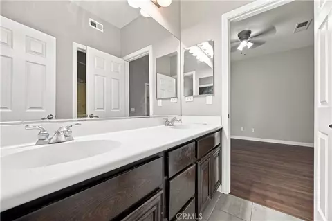 Entry Way - 4935 Tuwa Ct, Riverside, CA 92507 photo 5 of 11