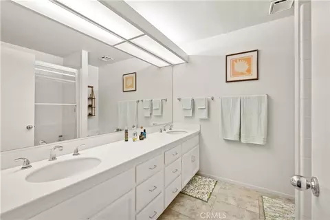 Bath - 5744 E Creekside #57, Orange, CA 92869 photo 1 of 3