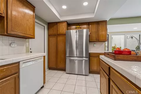 Kitchen - 242 Pasteur, Placentia, CA 92870 photo 3 of 3