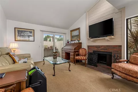 Living - 242 Pasteur, Placentia, CA 92870 photo 2 of 2