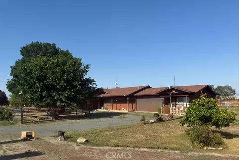 7860 Road 252, Terra Bella, CA 93270