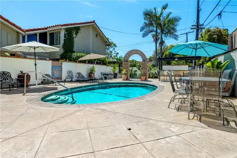 Exterior - 653 Park, Long Beach, CA 90814 photo 12 of 18