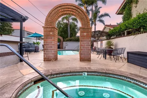 Exterior - 653 Park, Long Beach, CA 90814 photo 11 of 18