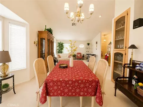 Dining - 57419 Redondo St, Yucca Valley, CA 92284 photo 2 of 2