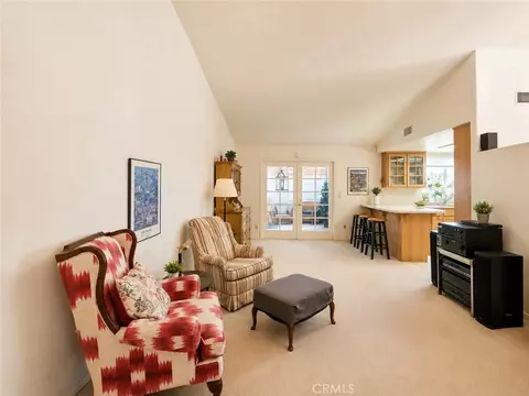 Living - 57419 Redondo St, Yucca Valley, CA 92284 photo 2 of 4