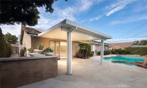 1517 E Riverview, Orange, CA 92865 photo 2