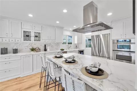 Kitchen - 1517 E Riverview, Orange, CA 92865 photo 2 of 5