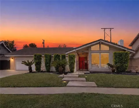 Exterior - 1517 E Riverview, Orange, CA 92865 photo 2 of 3