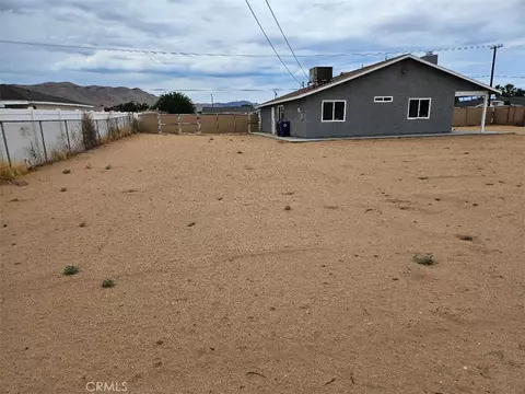 Exterior - 11072 Moki Ct, Apple Valley, CA 92308 photo 3 of 3