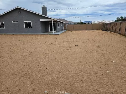 Exterior - 11072 Moki Ct, Apple Valley, CA 92308 photo 2 of 3