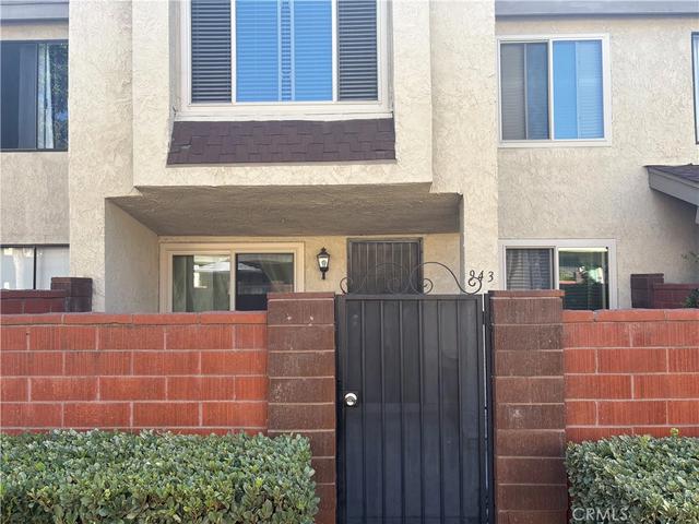 943 W Lamark Ln, Anaheim, CA 92802