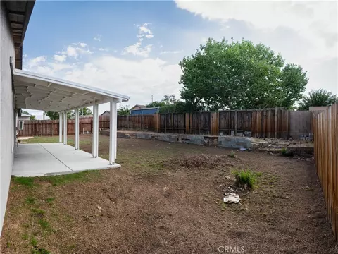 Exterior - 42809 Alexo Dr, Lancaster, CA 93536 photo 5 of 7
