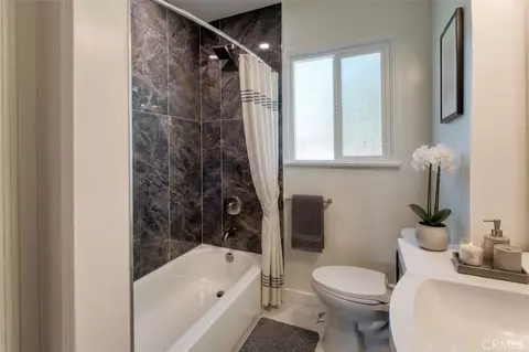 Bath - 8237 Arnett, Downey, CA 90241 photo 1 of 3