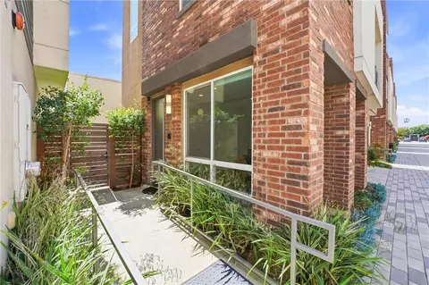 809 Brickyard Ln, Costa Mesa, CA 92627 photo 43