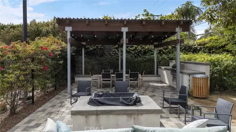 809 Brickyard Ln, Costa Mesa, CA 92627 photo 34