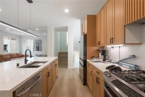 809 Brickyard Ln, Costa Mesa, CA 92627 photo 15
