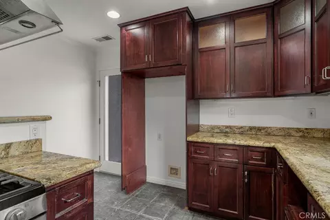 Kitchen - 5451 E Daggett, Long Beach, CA 90815 photo 4 of 4