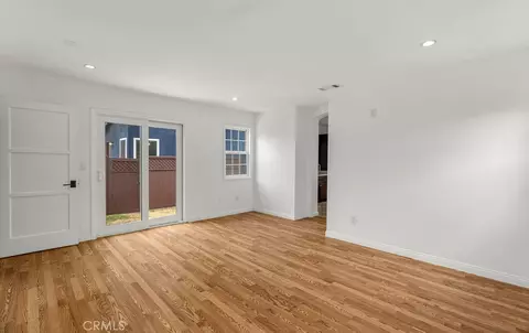 Living - 5451 E Daggett, Long Beach, CA 90815 photo 5 of 5
