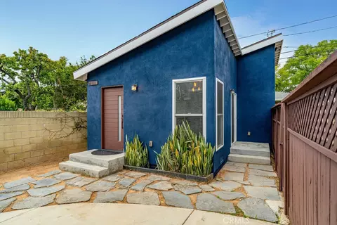 Exterior - 5451 E Daggett, Long Beach, CA 90815 photo 2 of 7