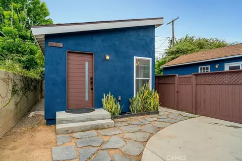 Exterior - 5451 E Daggett, Long Beach, CA 90815 photo 7 of 8