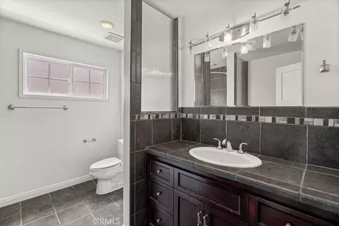 Bath - 5451 E Daggett, Long Beach, CA 90815 photo 4 of 5