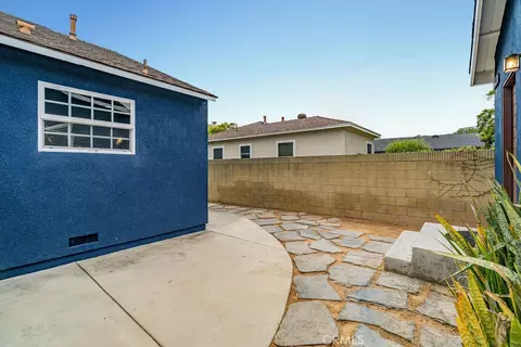 Exterior - 5451 E Daggett, Long Beach, CA 90815 photo 8 of 8