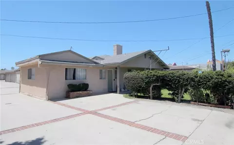 202 S Newhope, Santa Ana, CA 92704