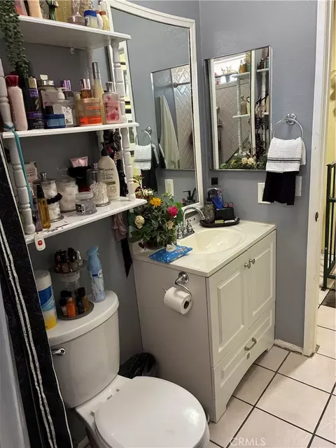 Bath - 124 E Merrill, Rialto, CA 92376 photo 2 of 3