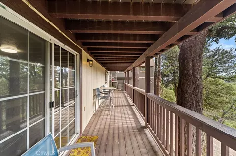 Exterior - 1541 Krause Ln, Lake Arrowhead, CA 92352 photo 5 of 11