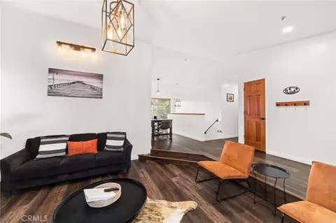 Living - 1541 Krause Ln, Lake Arrowhead, CA 92352 photo 3 of 4