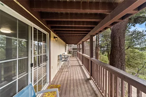 Exterior - 1541 Krause Ln, Lake Arrowhead, CA 92352 photo 3 of 9