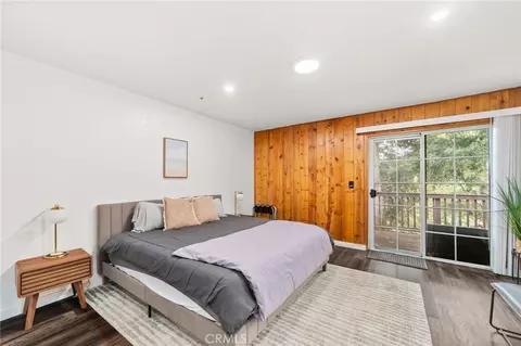 Bedroom - 1541 Krause Ln, Lake Arrowhead, CA 92352 photo 5 of 8