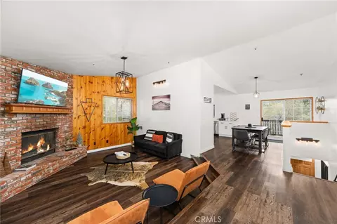 Living - 1541 Krause Ln, Lake Arrowhead, CA 92352 photo 1 of 4