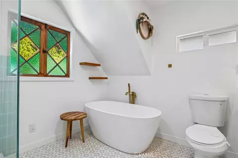 Bath - 723 Forest Shade, Crestline, CA 92325 photo 5 of 7