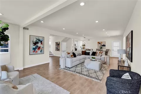 Living - 13429 Bailey, Whittier, CA 90601 photo 1 of 2
