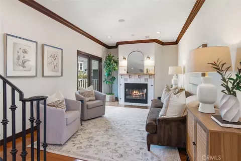 Living - 4221 E Massachusetts St, Long Beach, CA 90814 photo 2 of 2