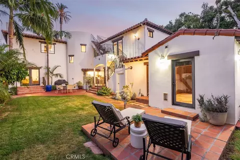 Exterior - 4221 E Massachusetts St, Long Beach, CA 90814 photo 8 of 12