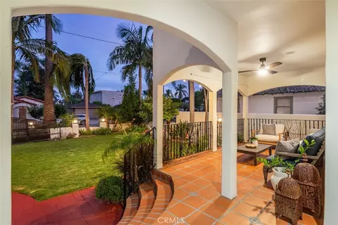 Exterior - 4221 E Massachusetts St, Long Beach, CA 90814 photo 2 of 12