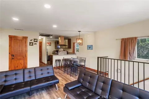 Living - 29251 Lake Brk, Cedar Glen, CA 92321 photo 4 of 4
