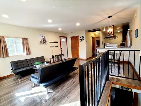 Living - 29251 Lake Brk, Cedar Glen, CA 92321 photo 3 of 4