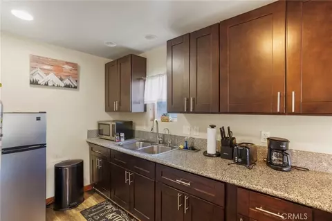 Kitchen - 29251 Lake Brk, Cedar Glen, CA 92321 photo 2 of 3