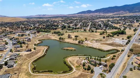 View/Area - 22917 Clover Spring Pl, Tehachapi, CA 93561 photo 7 of 11