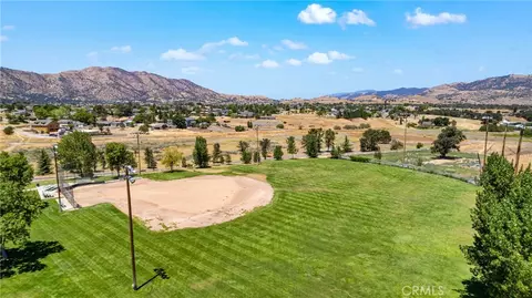 View/Area - 22917 Clover Spring Pl, Tehachapi, CA 93561 photo 5 of 11