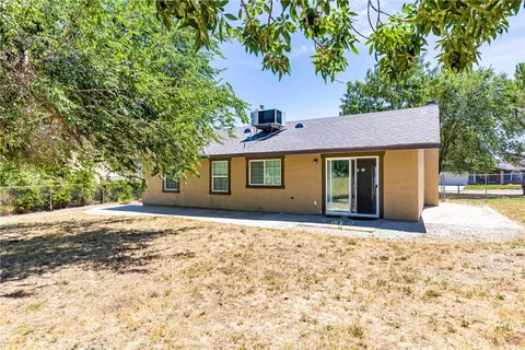 Exterior - 22917 Clover Spring Pl, Tehachapi, CA 93561 photo 6 of 10