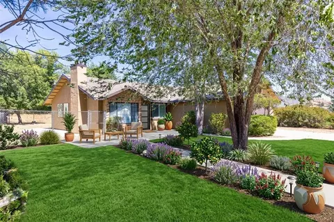Exterior - 22917 Clover Spring Pl, Tehachapi, CA 93561 photo 3 of 10